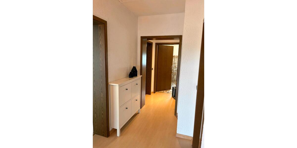Dachgeschoßwohnung Lennestadt - 1 Zimmer, 82 m&sup2;, 750&euro; | Angebot:26664005