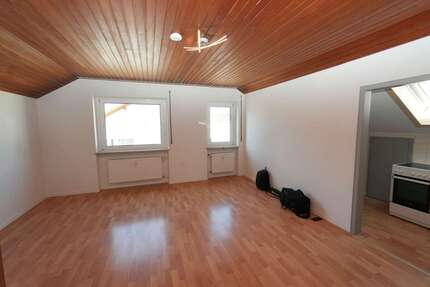 Wohnung Burghausen - 2.5 Zimmer, 65 m&sup2;, 179.000&euro; | Angebot:27112382