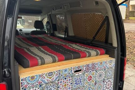 VW Caddy 255.000 km 8.500 &euro; München 81829