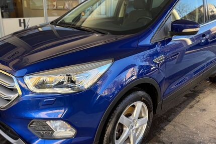Ford Kuga 136.790 km 12.499 &euro; München 81549