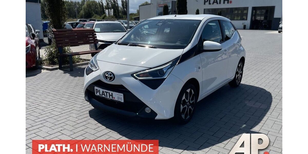 Toyota Aygo (X) 106.000 km 12.490 € Rostock-Warnemünde 18119