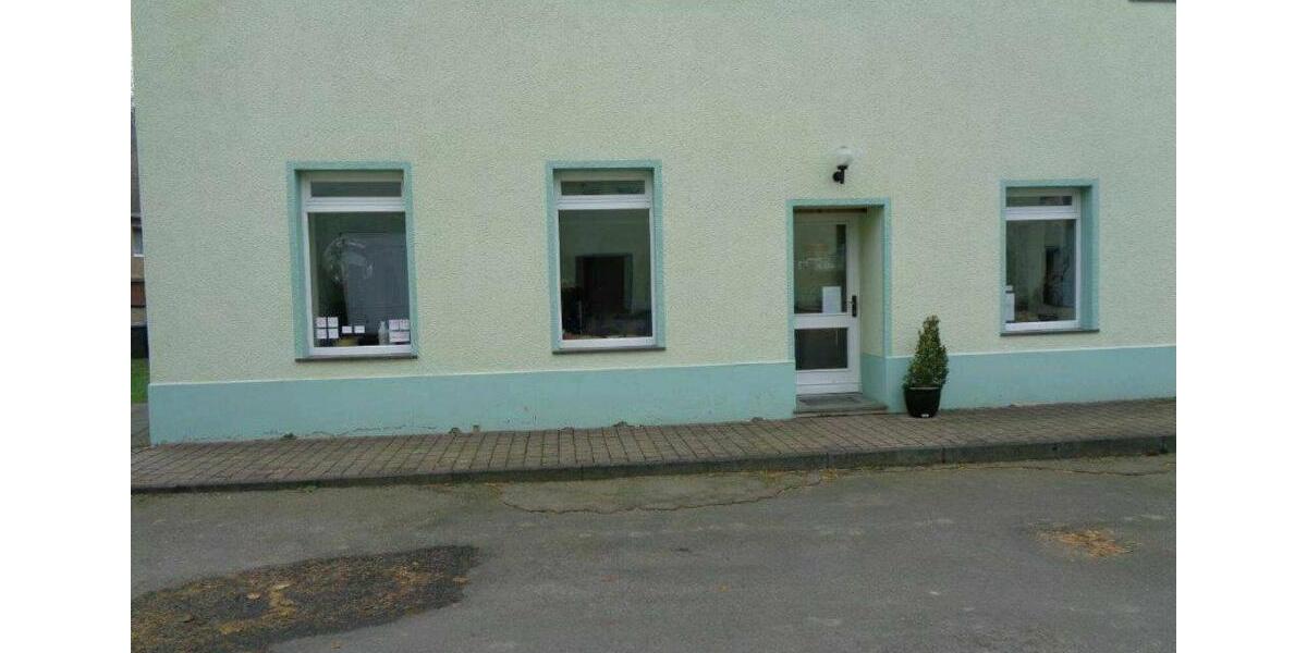 ehemaliger Friseursalon zu Vermieten - auch andere Nutzung mögl. zimmer