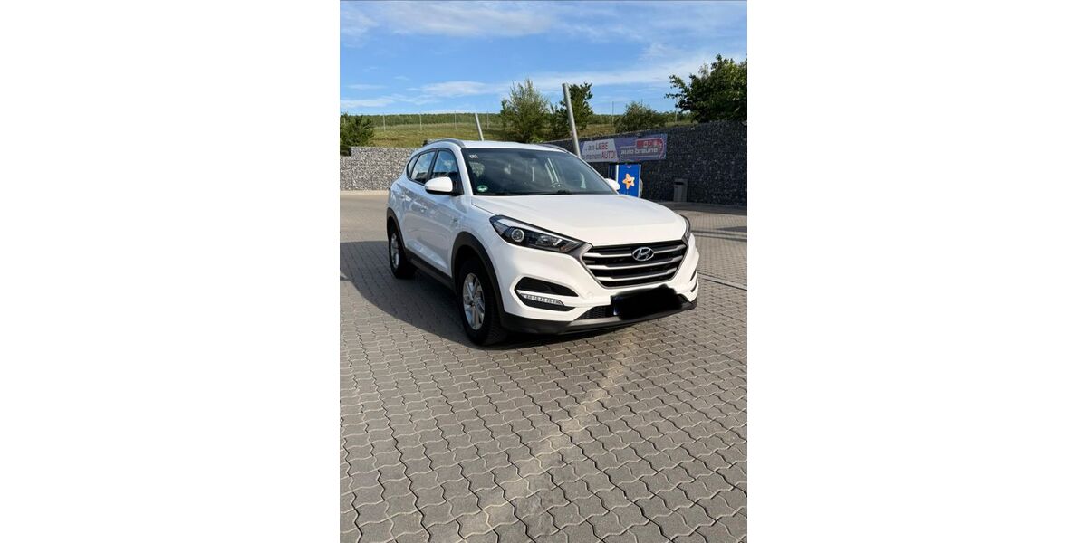 Hyundai TUCSON 180.464 km 9.900 &euro; Augsburg 86163