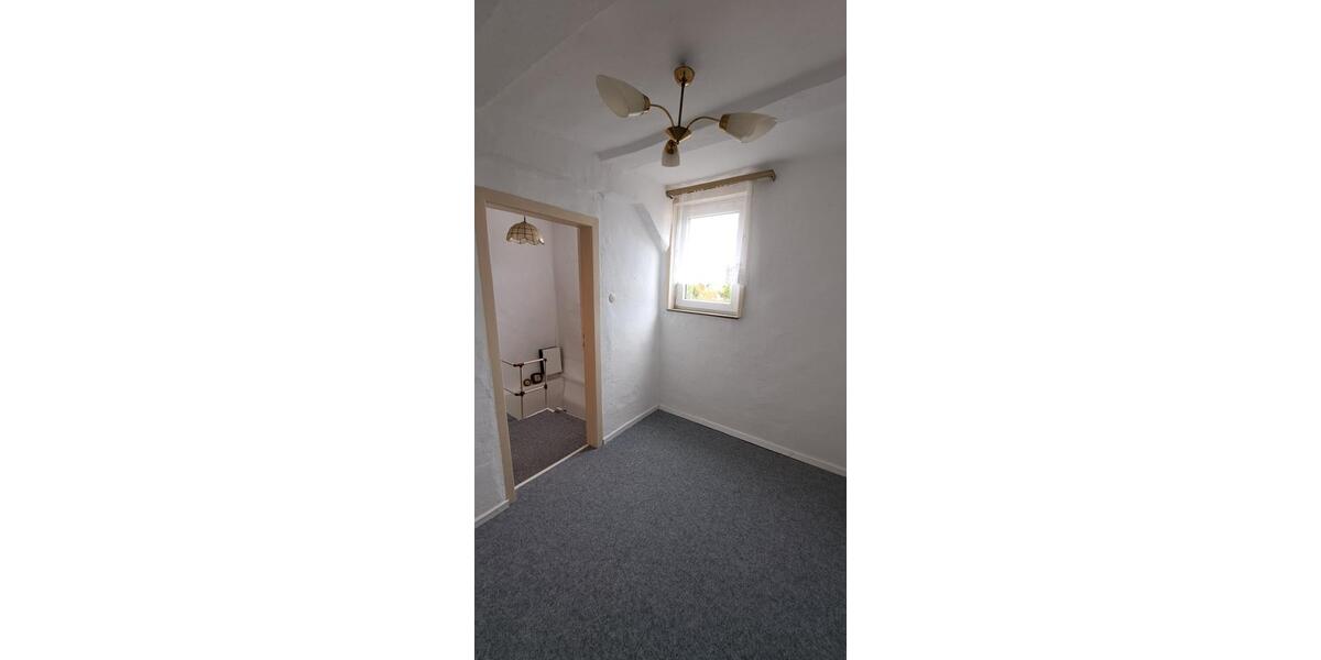 Einfamilienhaus Homberg (Efze) - 4 Zimmer, 49 m&sup2;, 21.000&euro; | Angebot:26841390