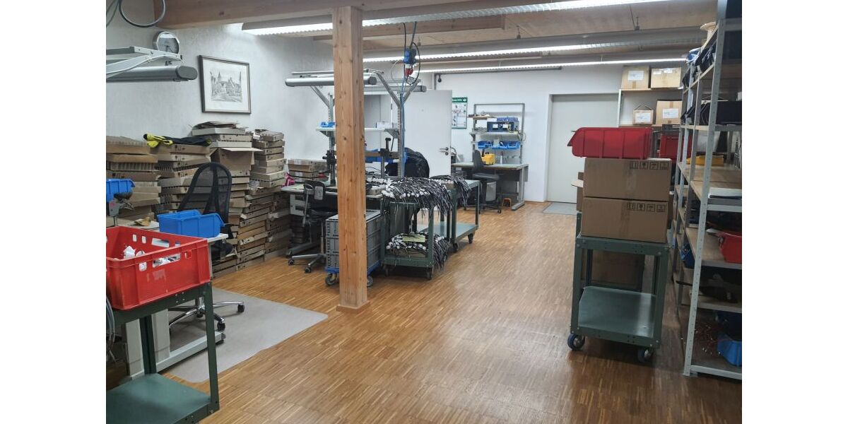 Provisionsfrei* Moderne Gewerbeimmobilie mit Büro, Wohnung und Halle - KfW 70, Solaranlage, hochwertige Ausstattung - Gewerbeobjekt Altdorf | Angebot:23812378