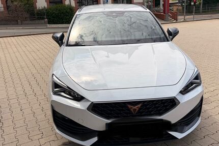 Cupra Leon 25.000 km 28.500 &euro; Plauen 08523