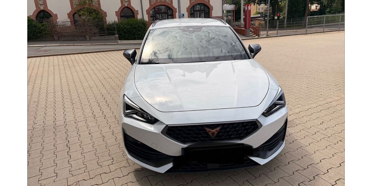 Cupra Leon 25.000 km 28.500 &euro; Plauen 08523
