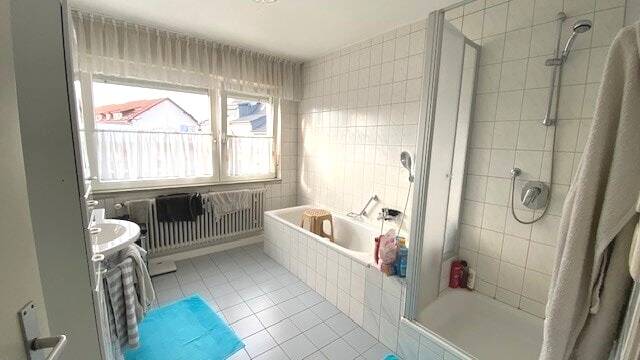 Mehrfamilienhaus, Wohnhaus Oberkirch - 9 Zimmer, 200 m&sup2;, 480.000&euro; | Angebot:25746459