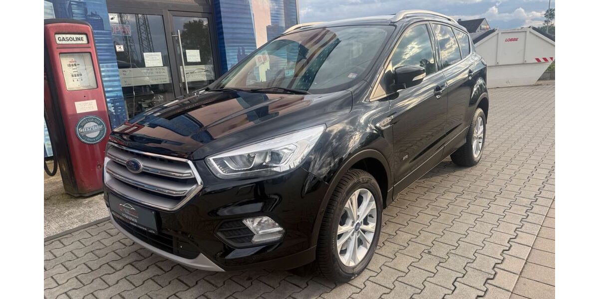 Ford Kuga 71.195 km 15.999 &euro; Paderborn 33104