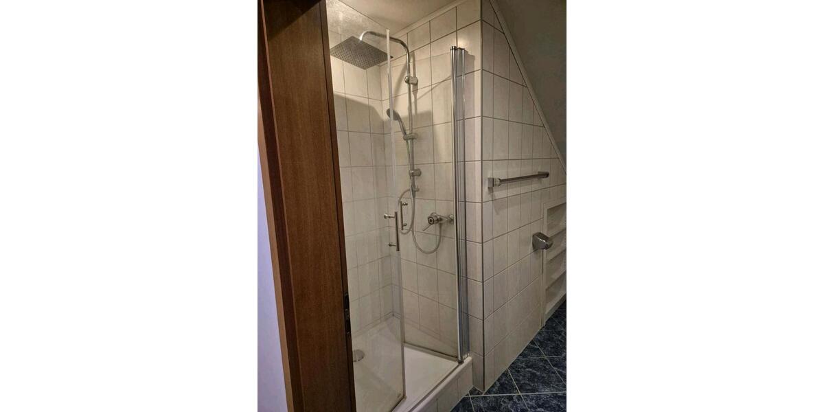 Dachgeschoßwohnung Lotte - 3 Zimmer, 70 m&sup2;, 800&euro; | Angebot:26034973