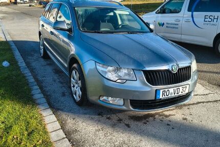 Skoda Superb 213.000 km 4.990 &euro; Rosenheim 83022