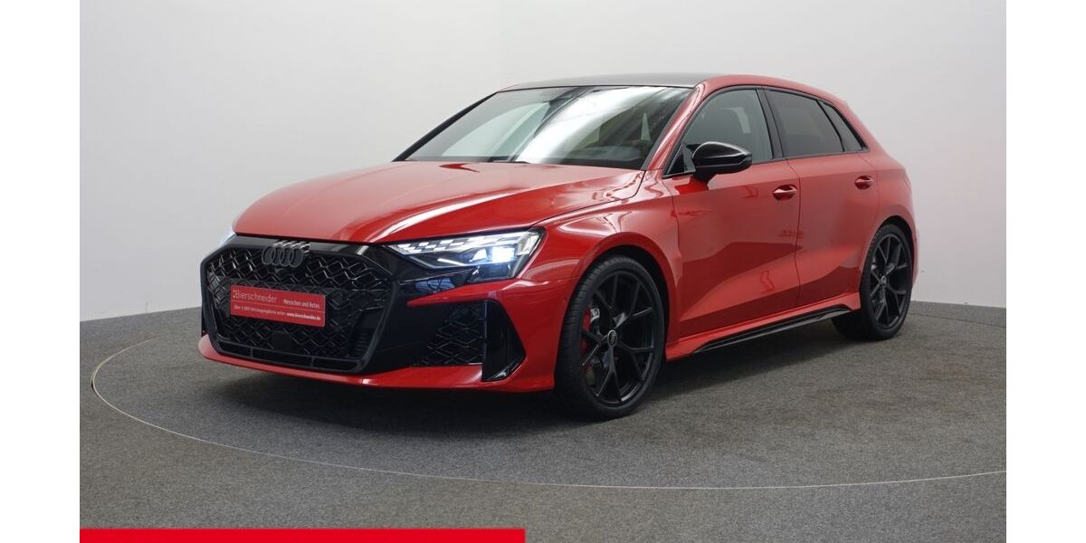 Audi RS3 5.900 km 63.450 € Weißenburg 91781