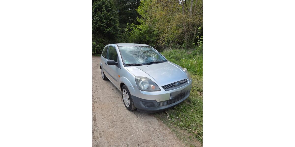 Ford Fiesta 57.000 km 2.300 &euro; Schuld 53520