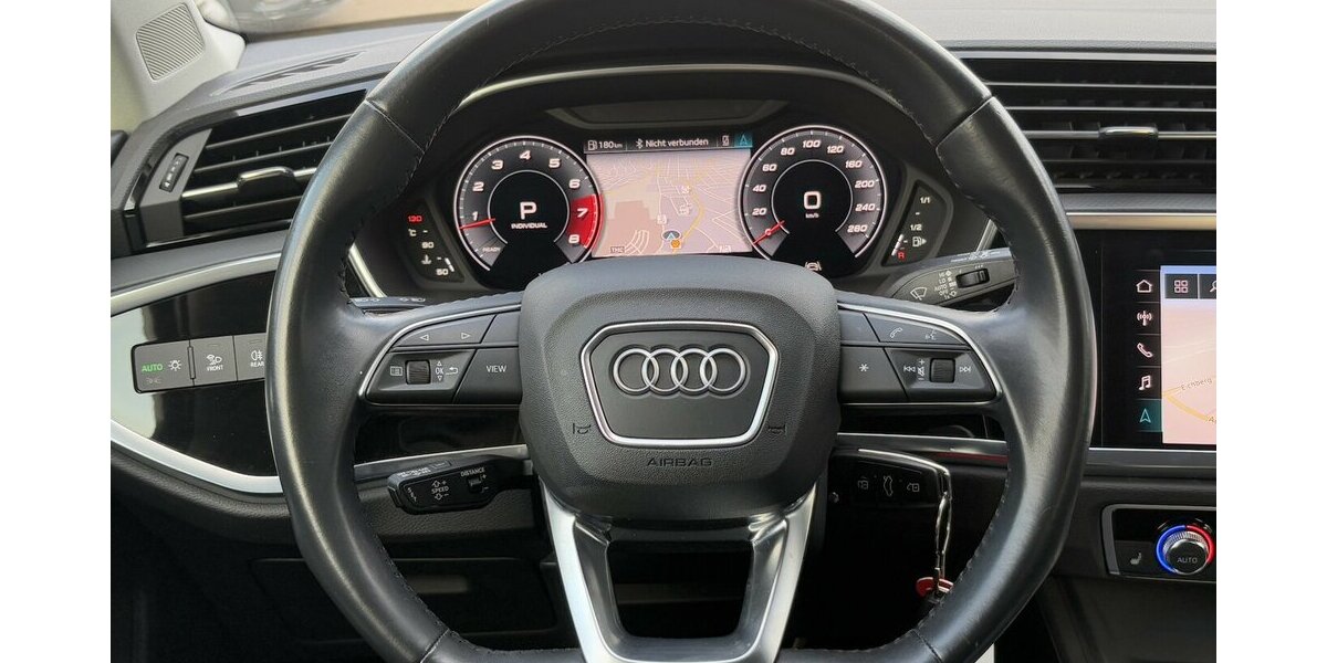 Audi Q3 35 TFSI S LINE/PANO/KAMERA/ACC/VIRTUALCOCKPIT 67.973 km 31.900 &euro; Villingen-Schwenningen 78054