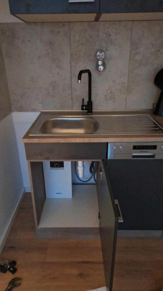 1 Zimmer Wohnung im Zentrum von Niederaußem zimmer