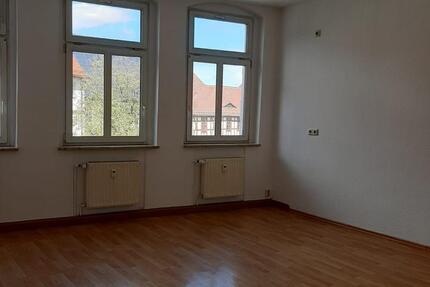 Wohnung Eisenberg - 5 Zimmer, 126 m&sup2;, 960&euro; | Angebot:26359106