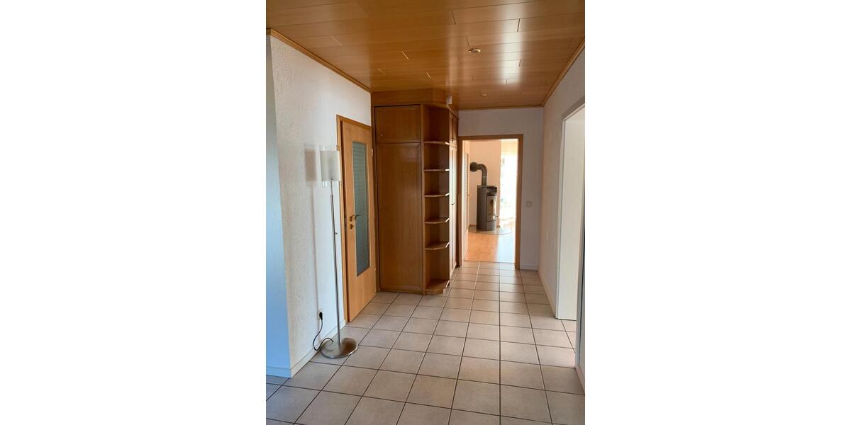 Erdgeschoßwohnung Eppelheim - 4 Zimmer, 115 m&sup2;, 1.300&euro; | Angebot:26023487