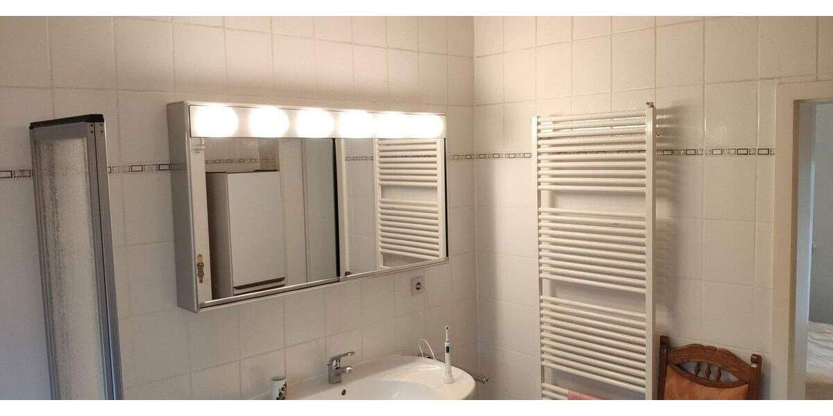 Einfamilienhaus Bad Salzuflen Innenstadt - 3 Zimmer, 135 m&sup2;, 1.390&euro; | Angebot:25539064