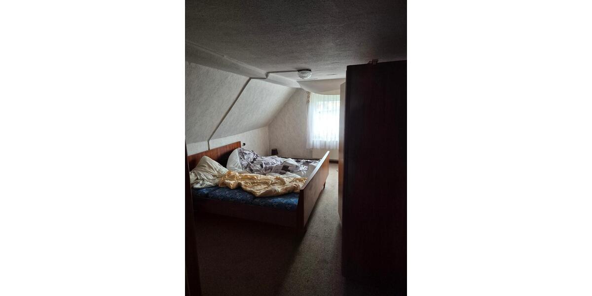 Einfamilienhaus Calbe (Saale) - 8 Zimmer, 163 m&sup2;, 70.000&euro; | Angebot:25223232