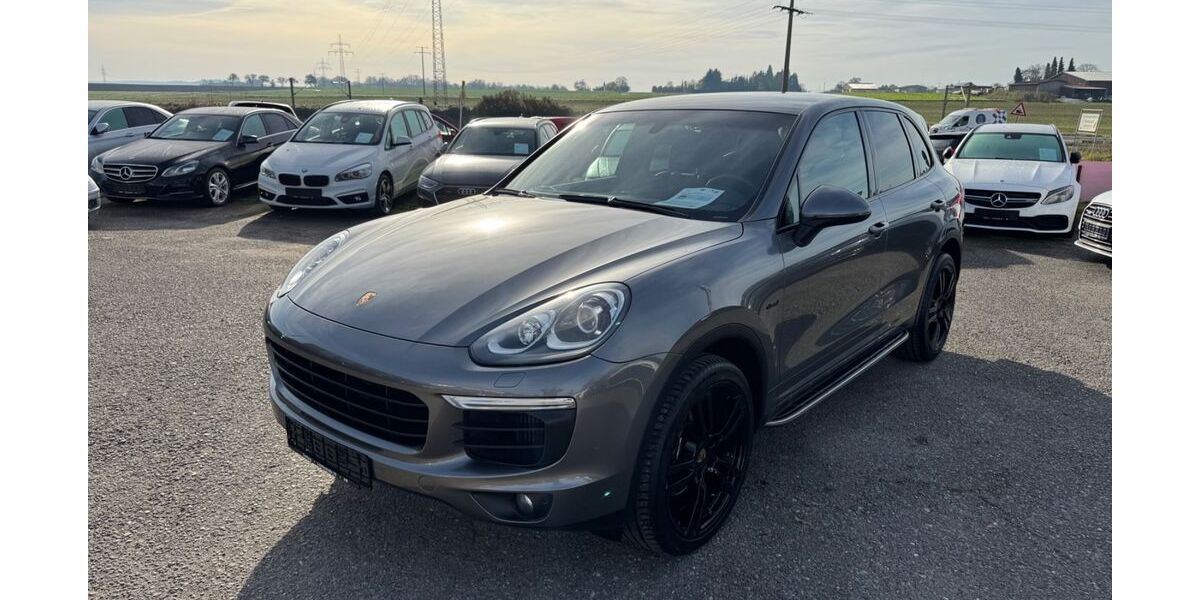 Porsche Cayenne 182.000 km 29.900 € Heilbronn 74080