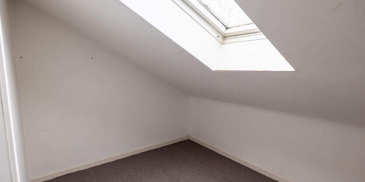 Mehrfamilienhaus, Wohnhaus Delmenhorst Iprump/Varrelgraben - 7 Zimmer, 286 m&sup2;, 333.000&euro; | Angebot:23960321