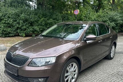 Skoda Octavia 93.000 km 10.500 &euro; Berlin 10783