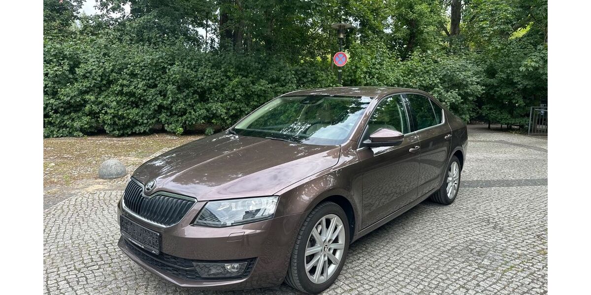 Skoda Octavia 93.000 km 10.500 &euro; Berlin 10783