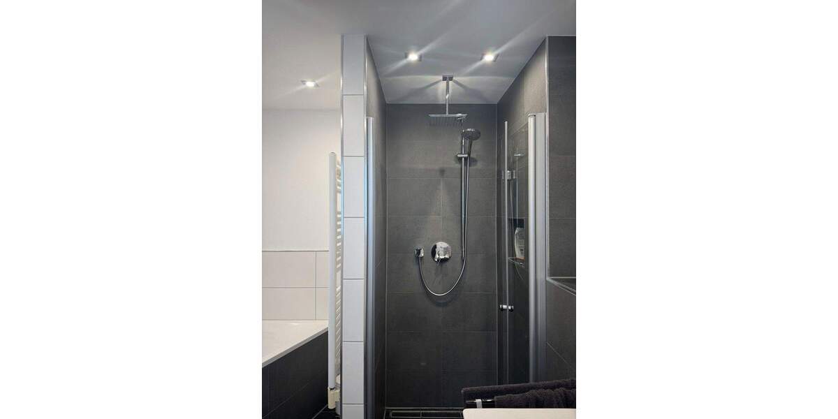 Etagenwohnung Oberhausen Klosterhardt-Nord - 3 Zimmer, 96 m&sup2;, 359.000&euro; | Angebot:24711885