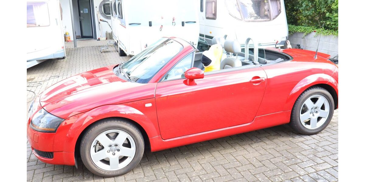 Audi TT 121.900 km 9.900 &euro; Herford 32049
