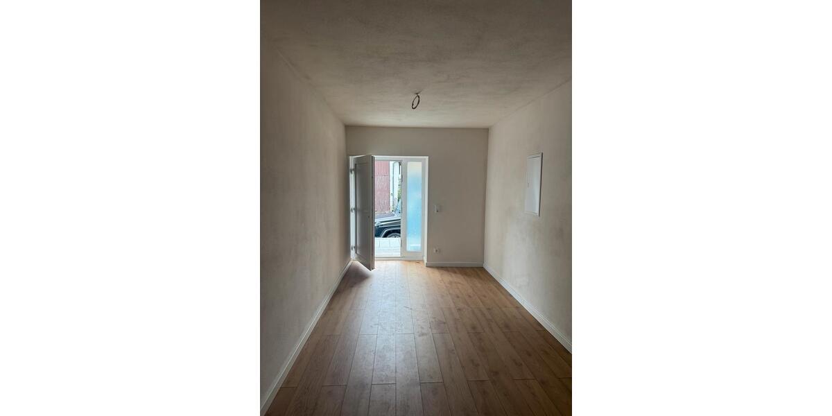 Vermiete Erdgeschosswohnung 3 zimmer