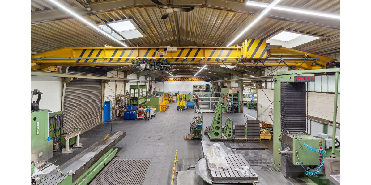 Funktionaler Gewerbekomplex in zentraler Lage - ideale Investitionsoption. zimmer