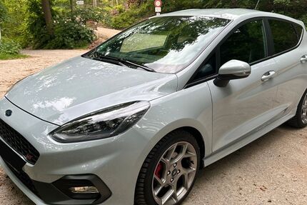Ford Fiesta 64.500 km 17.990 &euro; Dettingen an der Erms 72581