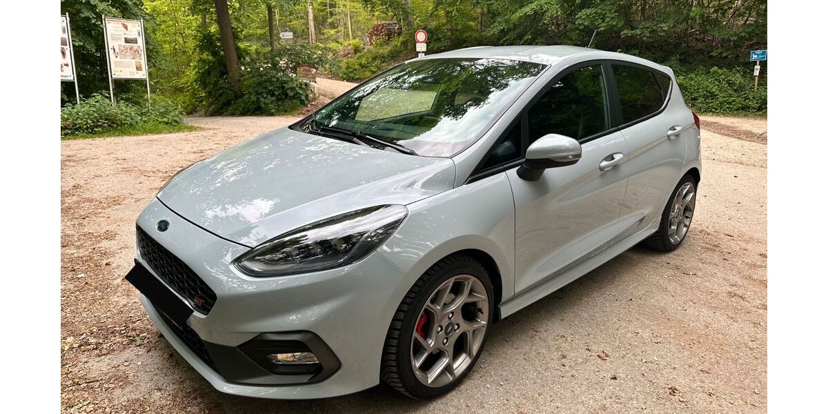 Ford Fiesta 64.500 km 17.990 &euro; Dettingen an der Erms 72581
