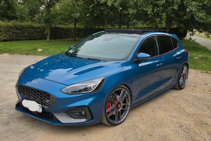 Ford Focus 52.000 km 24.000 &euro; Übach 52531