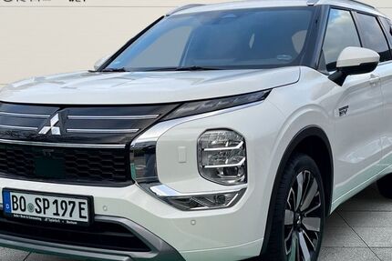 Mitsubishi Plug-in Hybrid Outlander 18.900 km 49.980 &euro; Bochum 44809