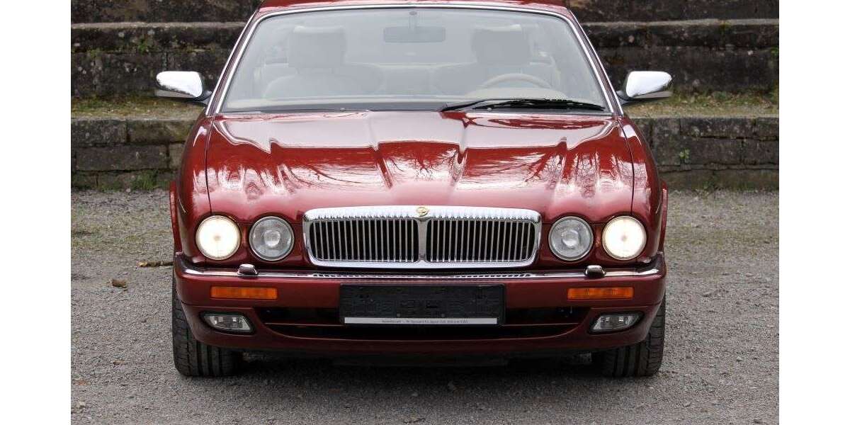 Jaguar Daimler 44.000 km 49.999 &euro; Heppenheim 64646