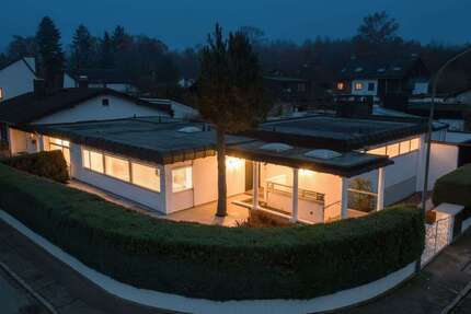 Haus zum Kaufen in Taufkirchen 2.290.000 € 218 m² 13 zimmer