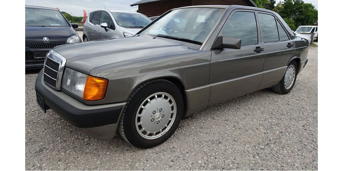 Mercedes-Benz 190 212.900 km 7.950 &euro; Neumarkt/OPf 92318