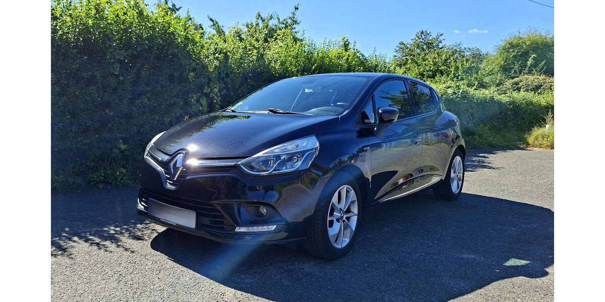 Renault Clio 85.800 km 7.950 &euro; Hamburg 22043