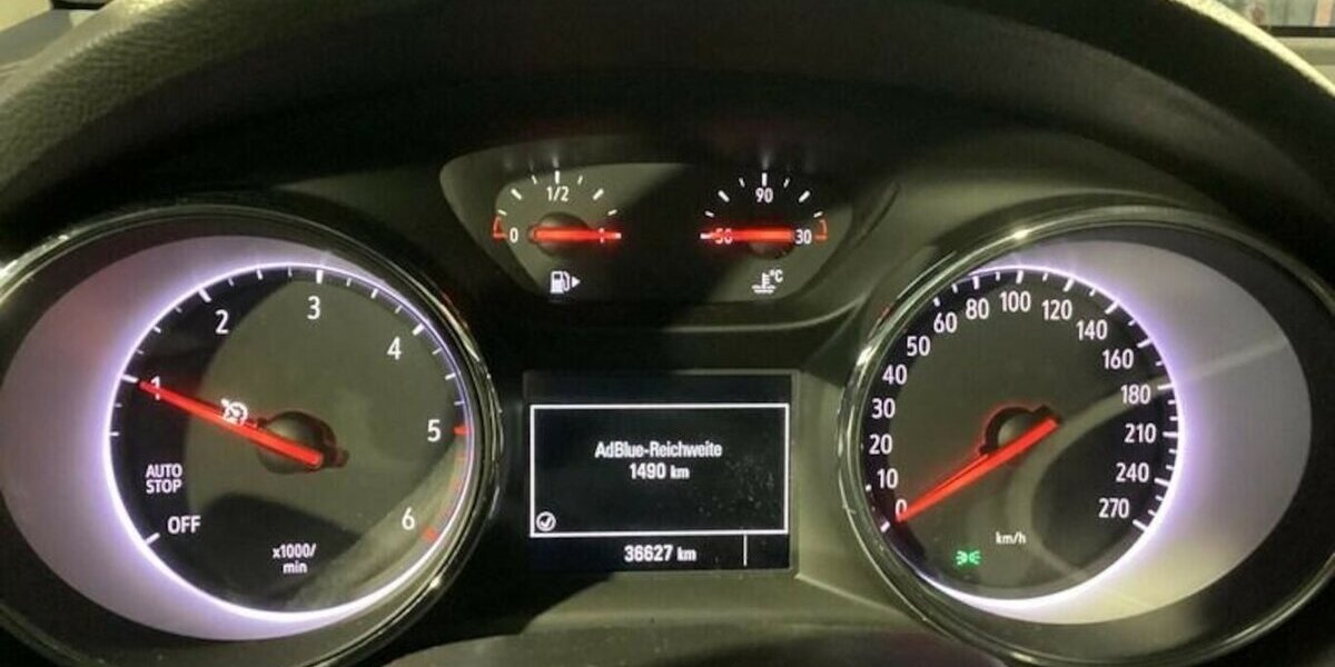 Opel Astra Klima Navi Temp CarPlay 1.Hd 37.000 km !!! 37.000 km 13.500 &euro; Erftstadt 50374