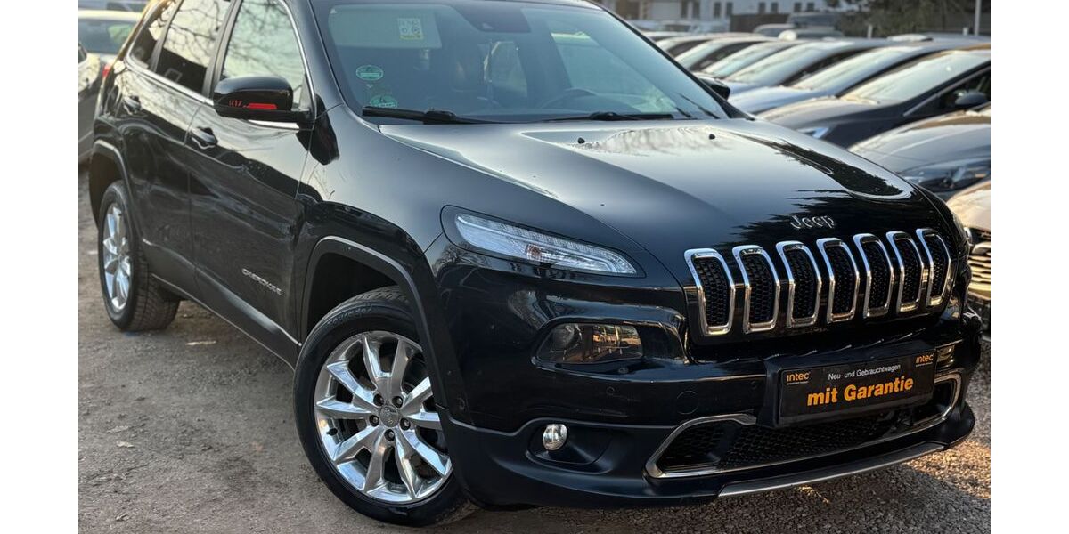 Jeep Cherokee 211.000 km 8.990 &euro; Berlin 13127