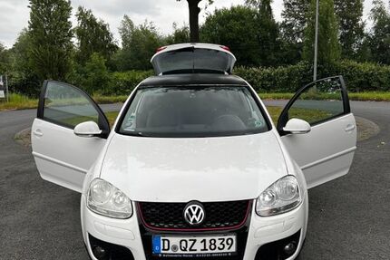 VW Golf 177.000 km 3.500 &euro; Düsseldorf 40477