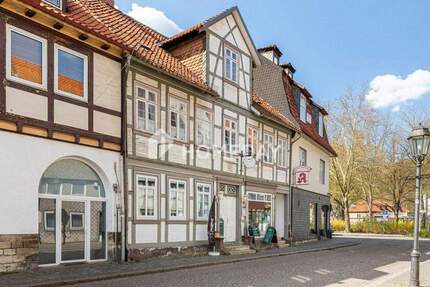 Fachwerkhaus mit Café, weitläufiger Wohneinheit und attraktive Lage im Ortskern 4 zimmer