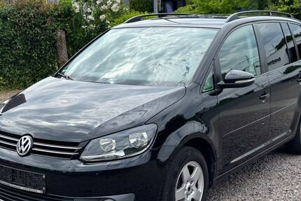 VW Touran 210.000 km 2.800 &euro; Dreieich 63303