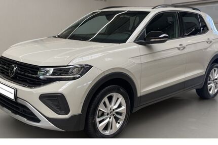 VW T-Cross 6.211 km 24.469 &euro; Krefeld 47805
