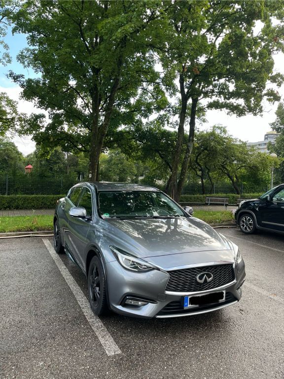 Q30