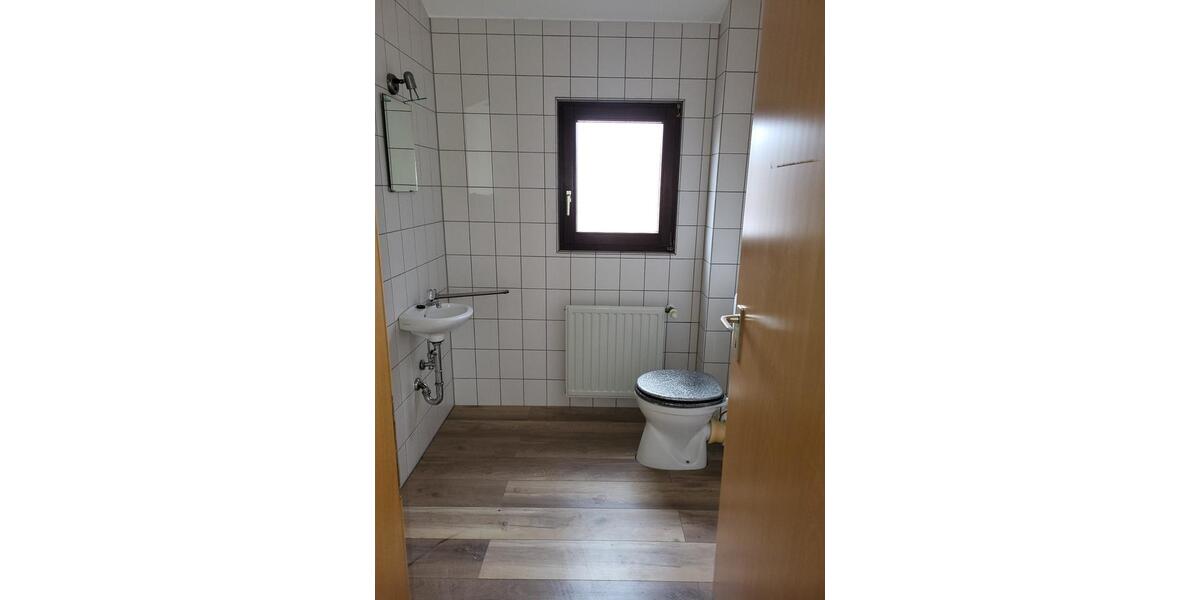 Dachgeschoßwohnung Zweibrücken - 5 Zimmer, 113 m&sup2;, 610&euro; | Angebot:26221496