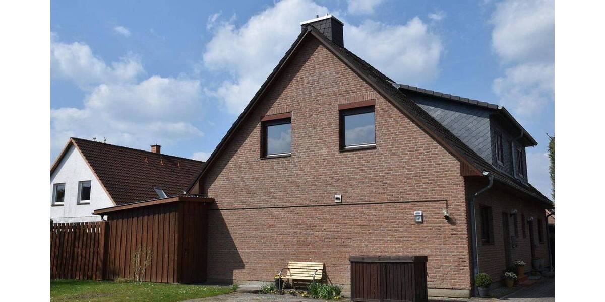 Doppelhaushälfte Reinfeld - 4 Zimmer, 95 m&sup2;, 348.000&euro; | Angebot:26402272