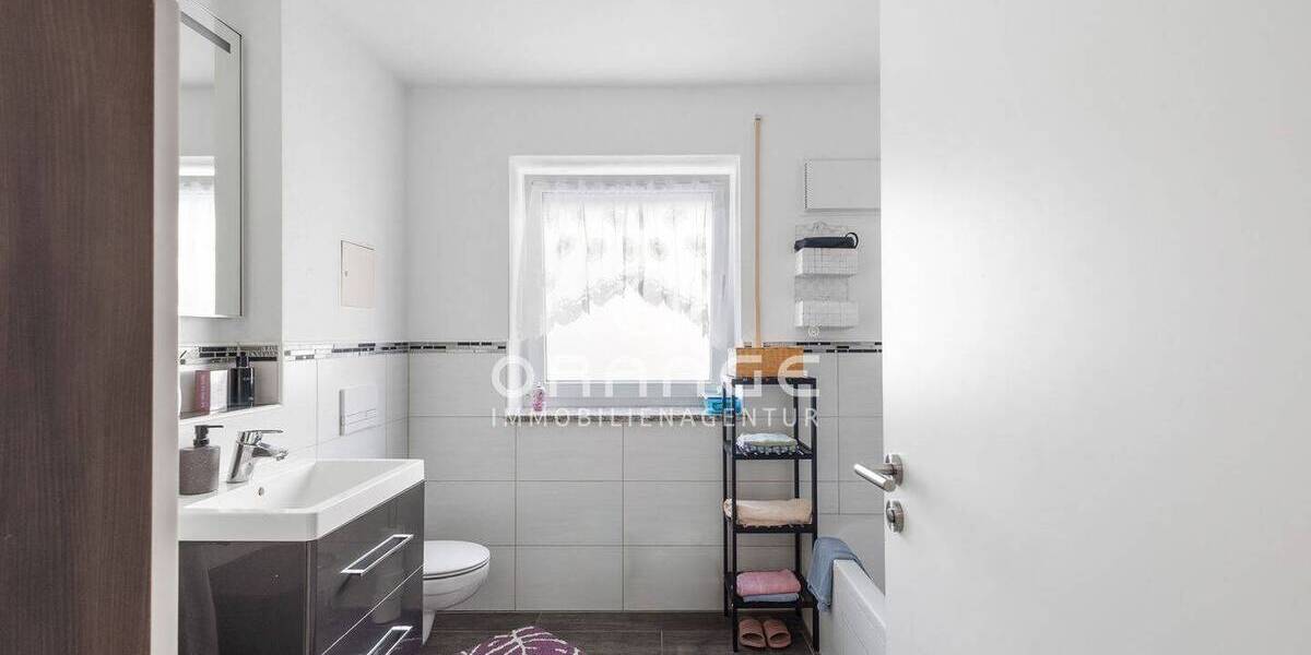 Etagenwohnung Burglengenfeld - 4 Zimmer, 100 m&sup2;, 314.400&euro; | Angebot:26015258