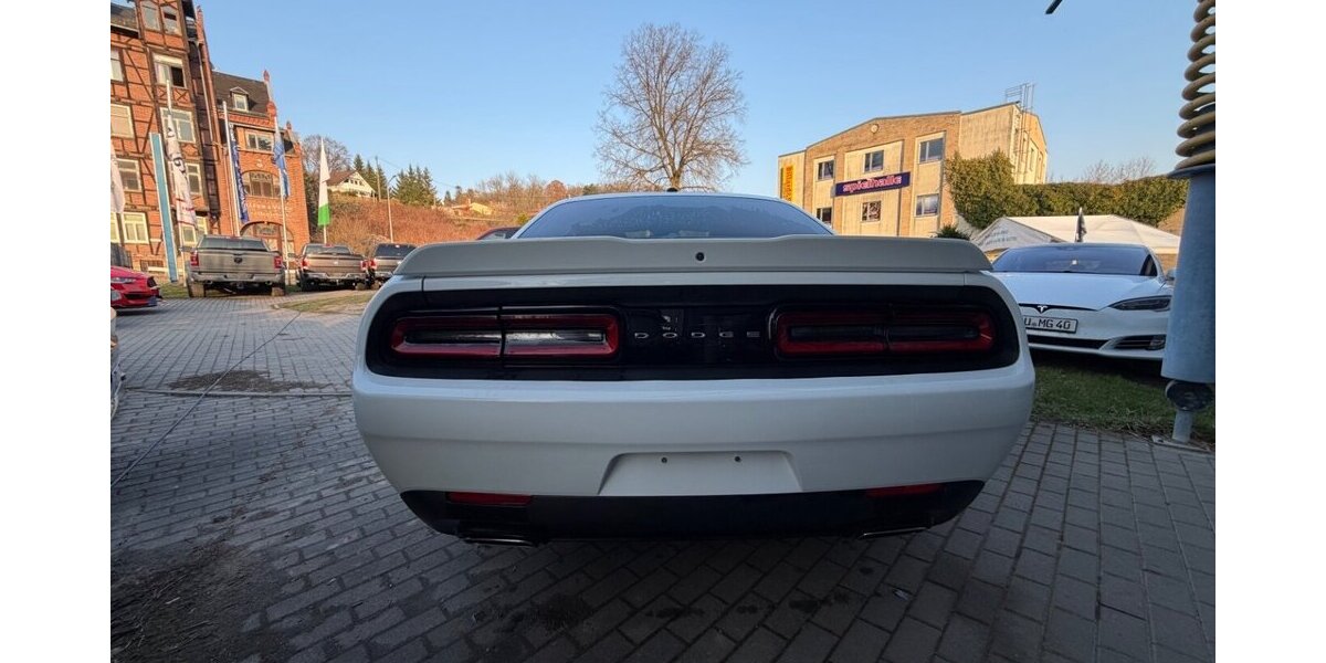 Dodge Challenger 3,6 Leder,Kamera,Sitzheizen 21.000 km 24.990 &euro; Rudolstadt 07407